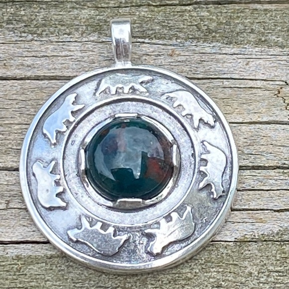 Bear Dance Circle Pendant .925 Sterling Silver w/ genuine Bloodstone Made in USA - Picture 2 of 10